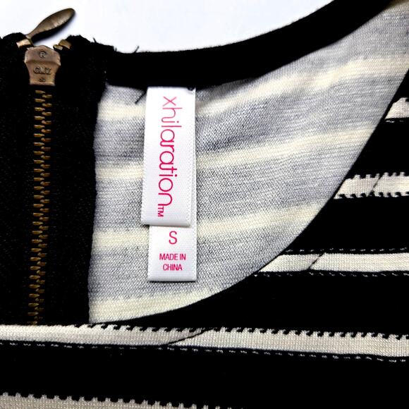 Xhilaration Women's Dress Small S  Black White Short Sleeveless Misses Size 4 6 - Picture 3 of 6